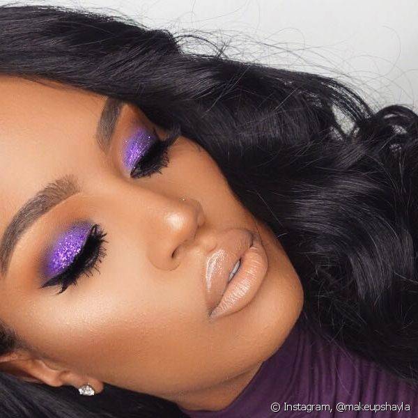 A sombra na cor Ultra Violet é fácil de ser incorporada ao look (Foto: Instagram @makeupshayla)